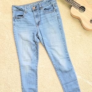 American eagle high rise light wash skinny jeans